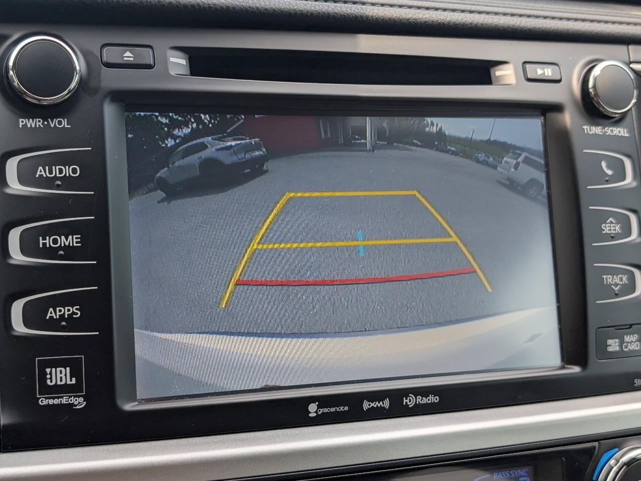 Used 2018 Toyota Highlander Limited FWD image 19