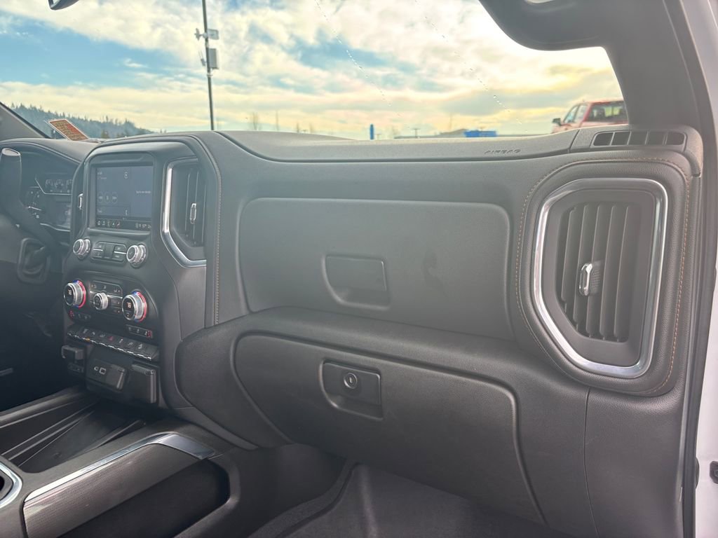 Used 2022 GMC Sierra 3500 AT4 w/ AT4 Preferred Package image 27