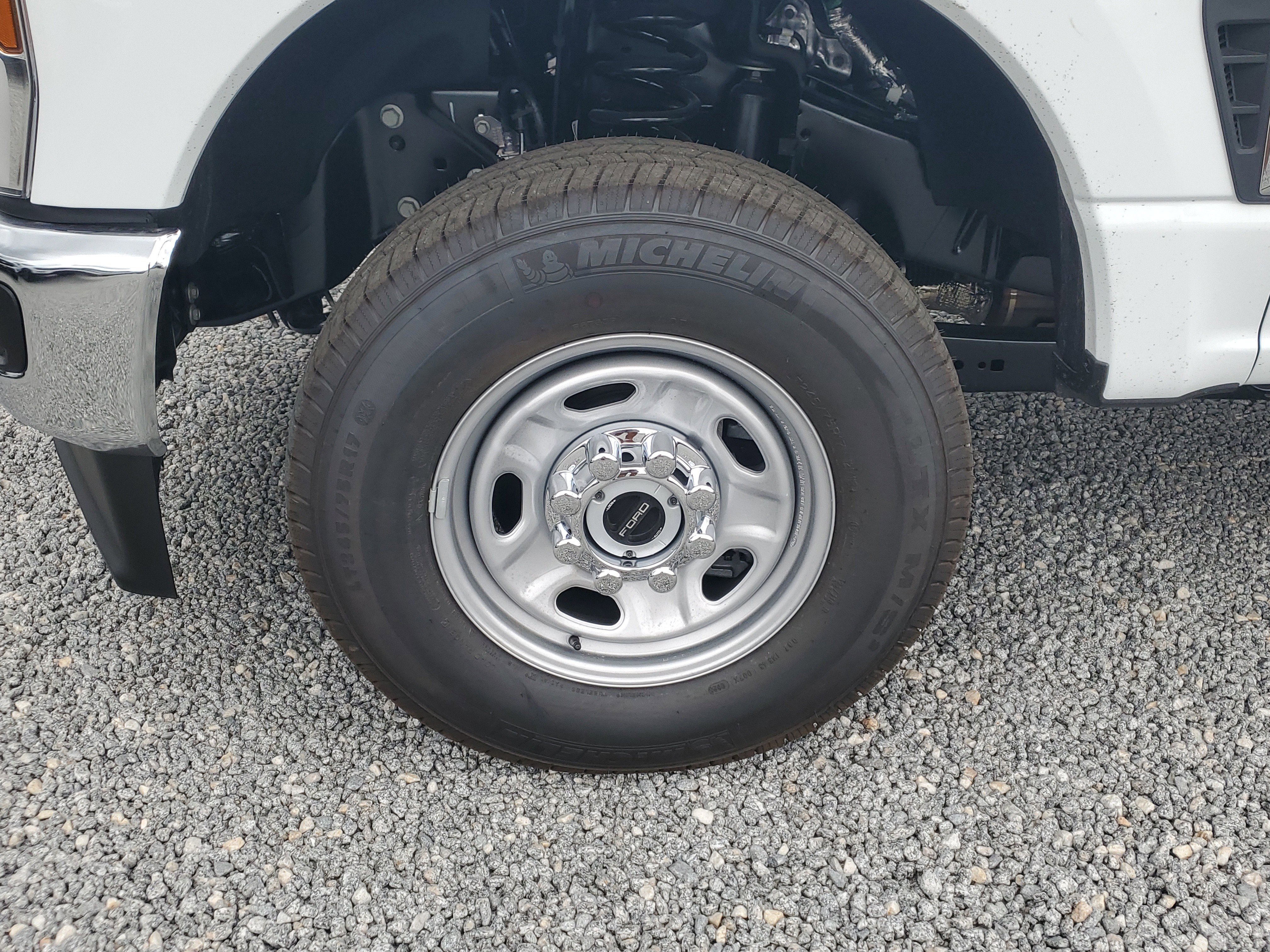 New 2026 Ford F250 XL w/ XL Chrome Package image 6