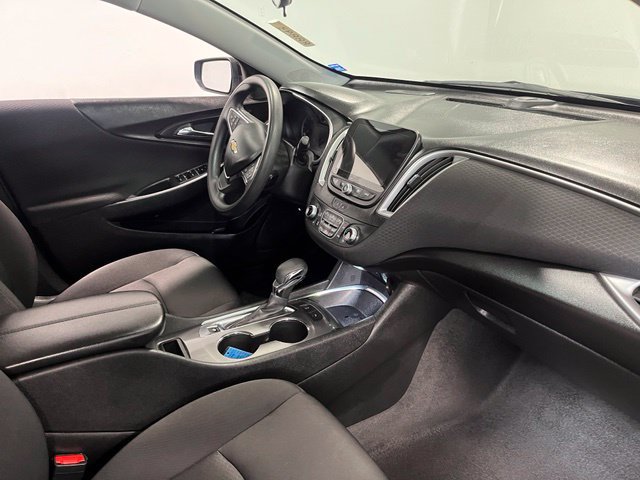 Used 2024 Chevrolet Malibu LT FWD image 11