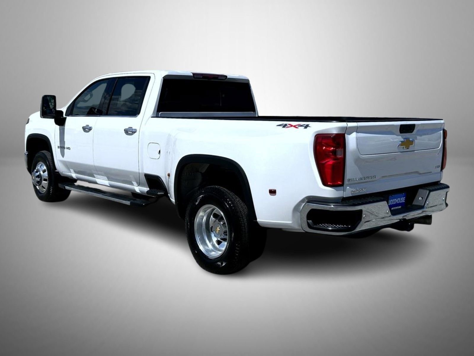 Used 2024 Chevrolet Silverado 3500 LTZ w/ LTZ Plus Package AWD/4WD image 7