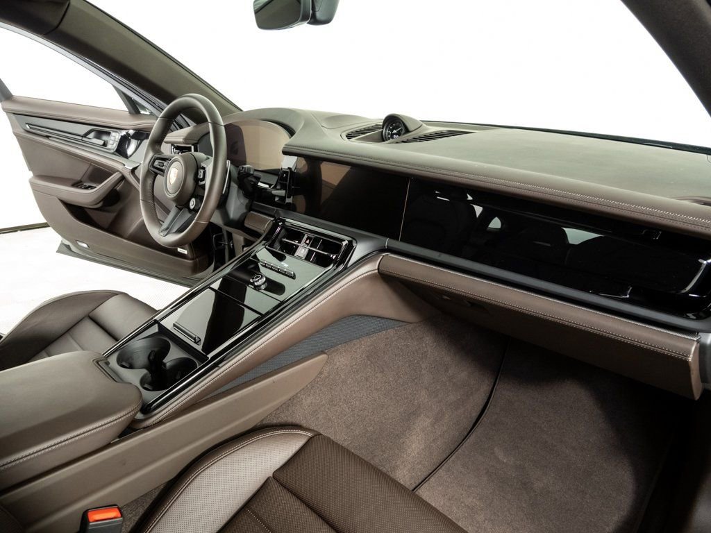New 2026 Porsche Panamera 4 image 25