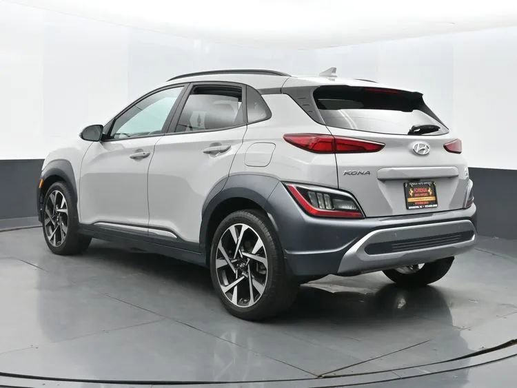 Used 2022 Hyundai Kona Limited w/ Cargo Package image 9