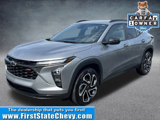 Certified 2025 Chevrolet Trax RS w/ Sunroof Package