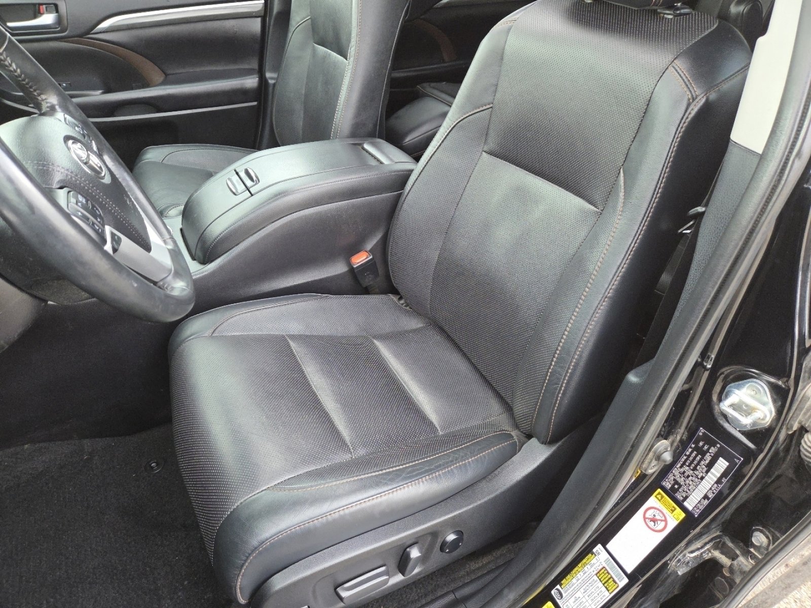 Used 2019 Toyota Highlander Limited image 27