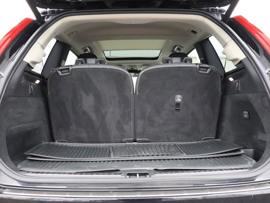 Used 2021 Volvo XC90 T6 Momentum w/ Advanced Package image 21
