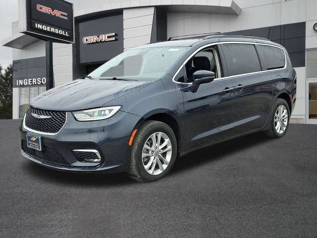 Used 2021 Chrysler Pacifica Touring AWD/4WD image 42