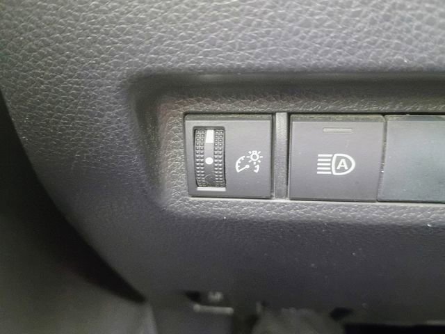 Used 2019 Toyota RAV4 LE w/ Carpet Mat Package image 35
