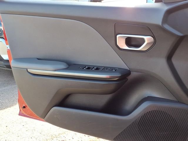 Used 2025 Kia K4 LXS image 10