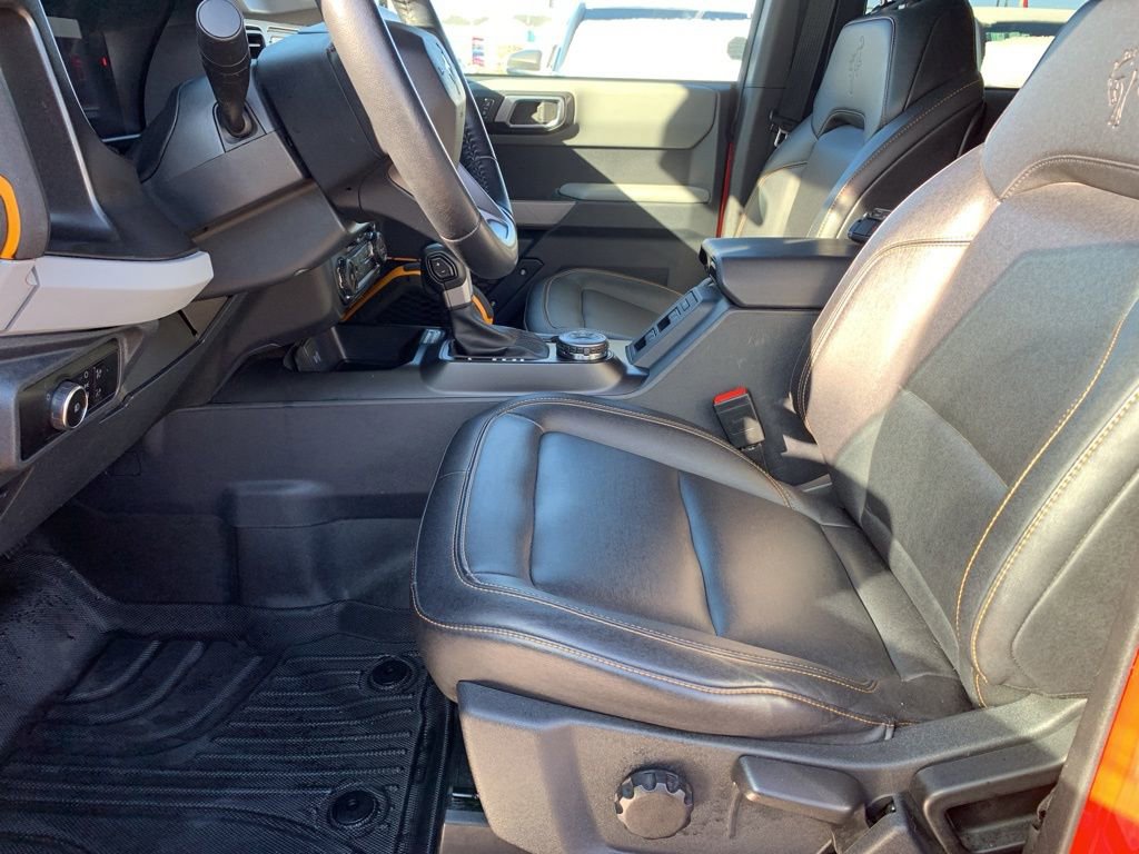 Used 2023 Ford Bronco Badlands image 10