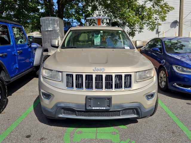 Used 2014 Jeep Grand Cherokee Laredo w/ Security & Convenience Group AWD/4WD image 2