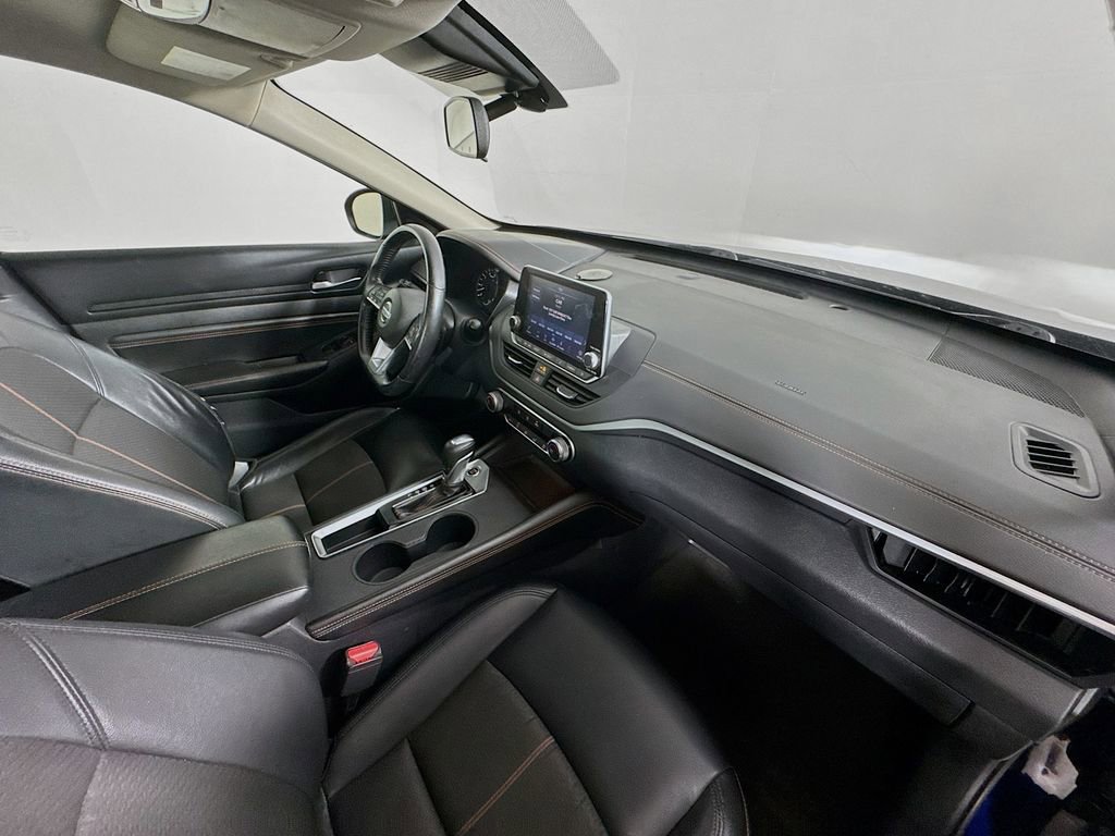 Used 2022 Nissan Altima 2.5 SR FWD image 26