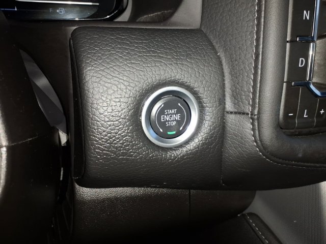 Used 2024 GMC Yukon XL Denali w/ Advanced Technology Package AWD/4WD image 36
