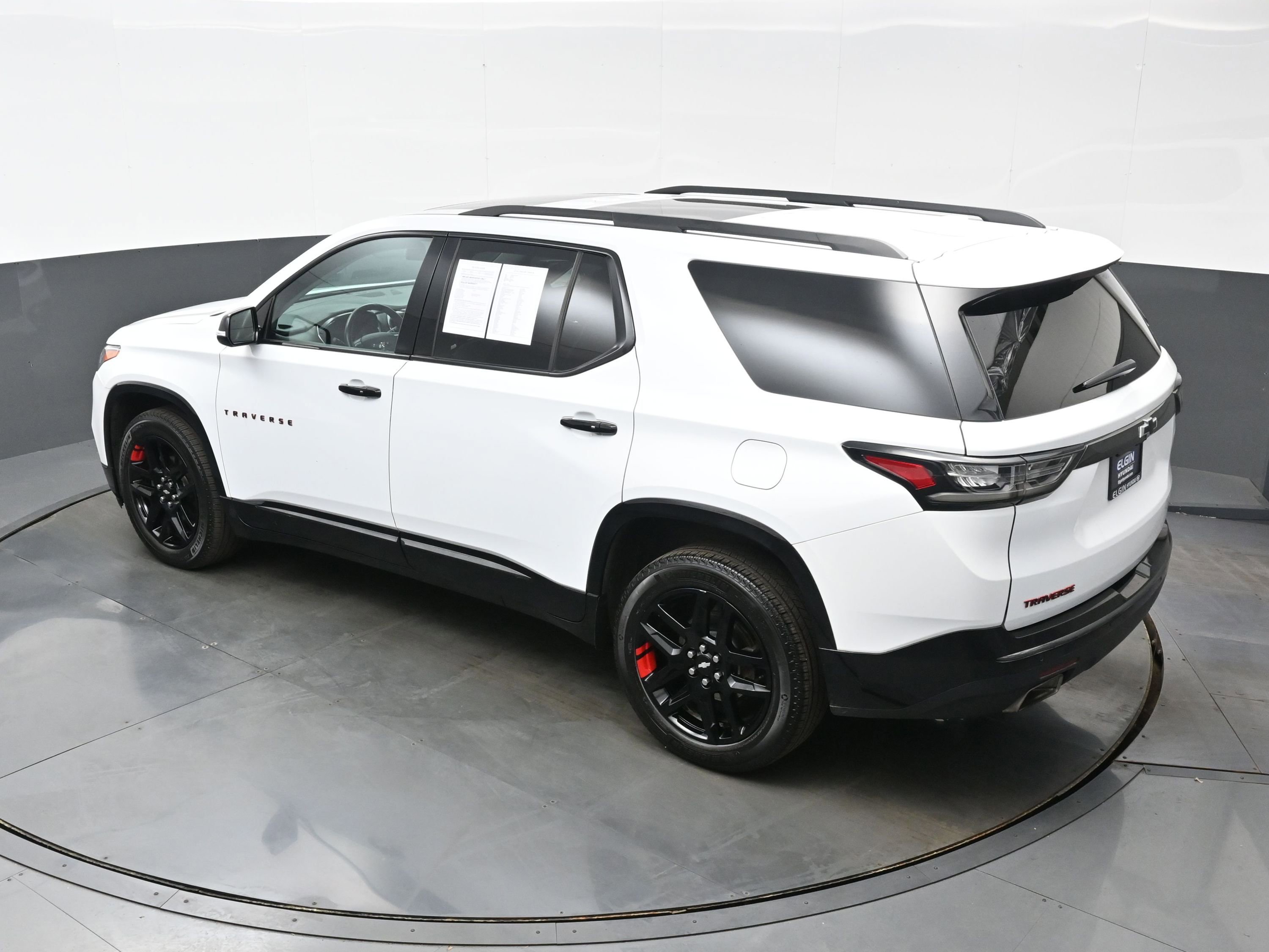 Used 2019 Chevrolet Traverse Premier w/ Redline Edition AWD/4WD image 38
