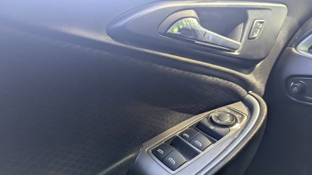 Used 2024 Chevrolet Malibu LT image 29