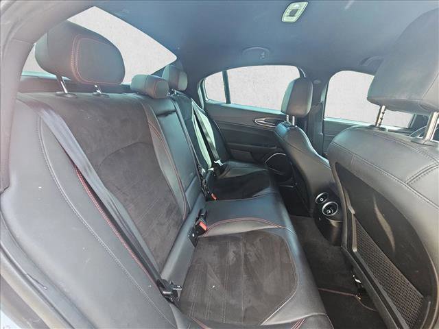 Used 2019 Alfa Romeo Giulia Quadrifoglio w/ Driver Assist Dynamic Package image 18