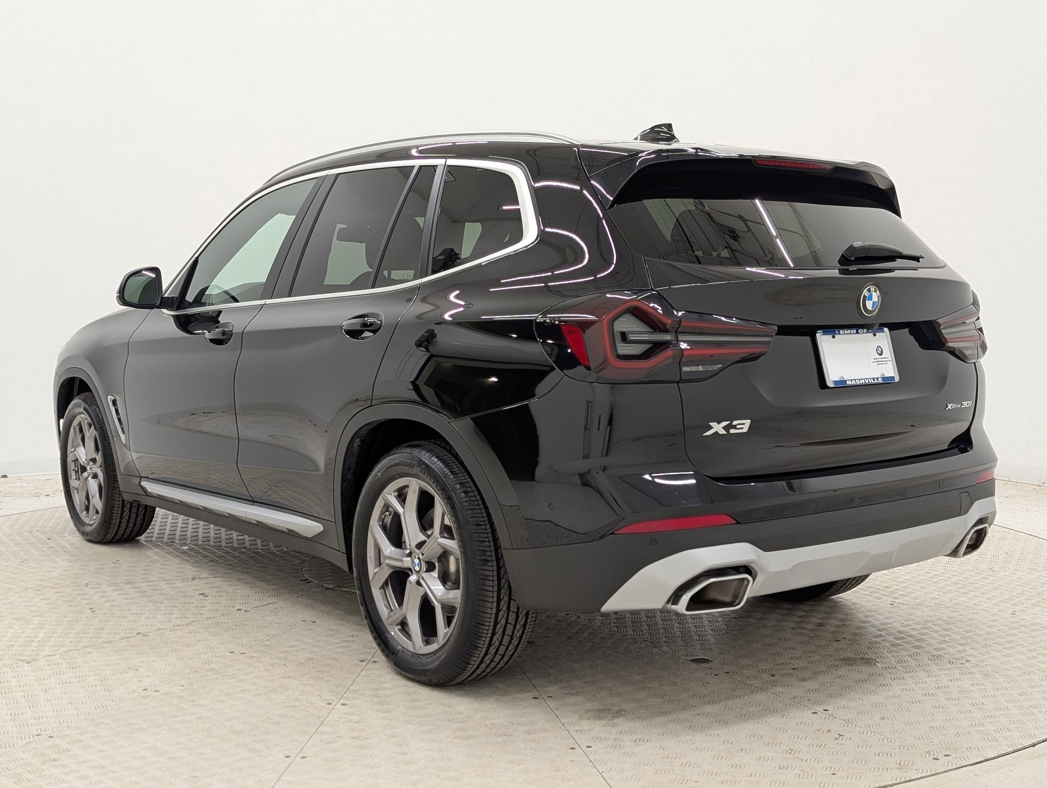 Certified 2023 BMW X3 xDrive30i w/ Premium Package image 3
