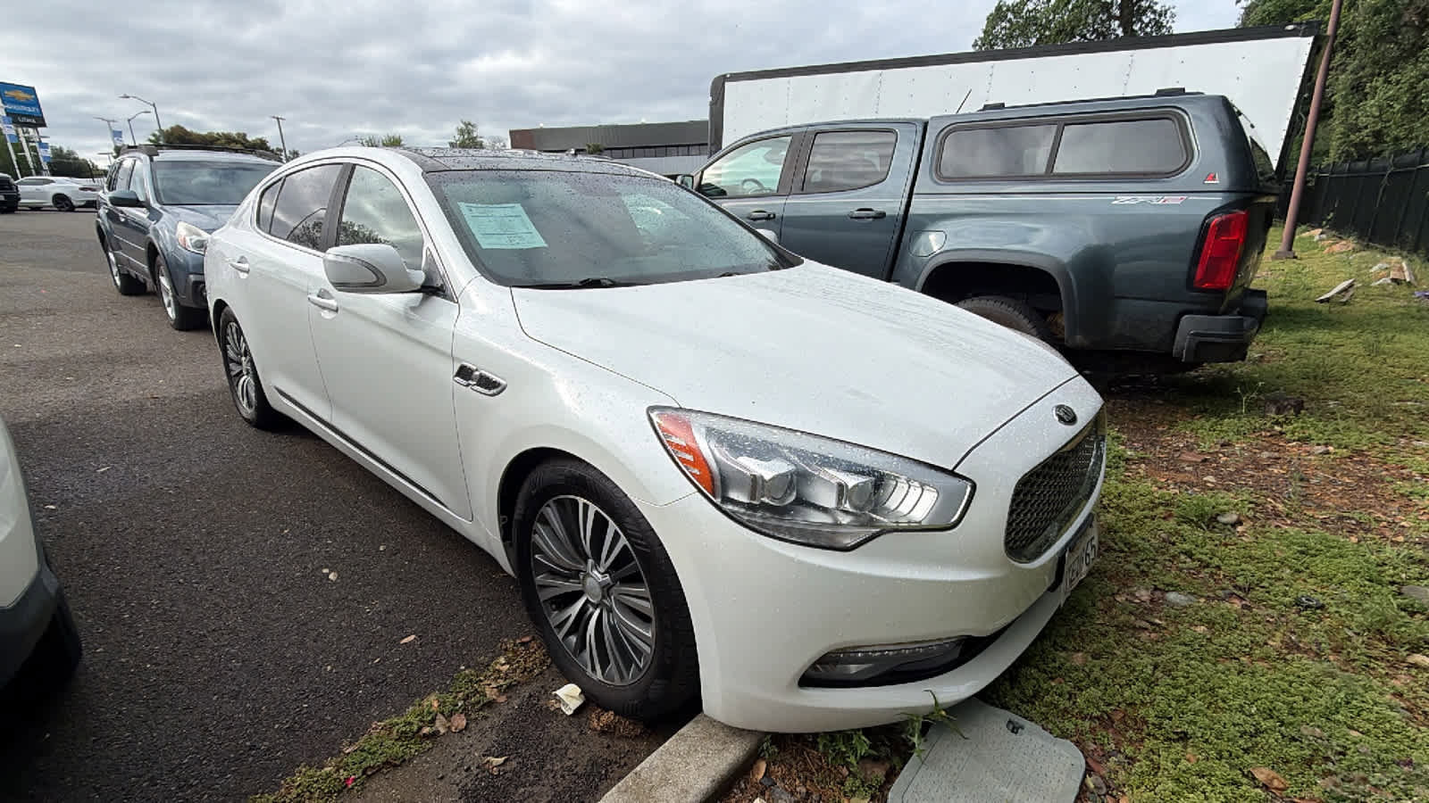 Used 2016 Kia K900 Luxury image 3