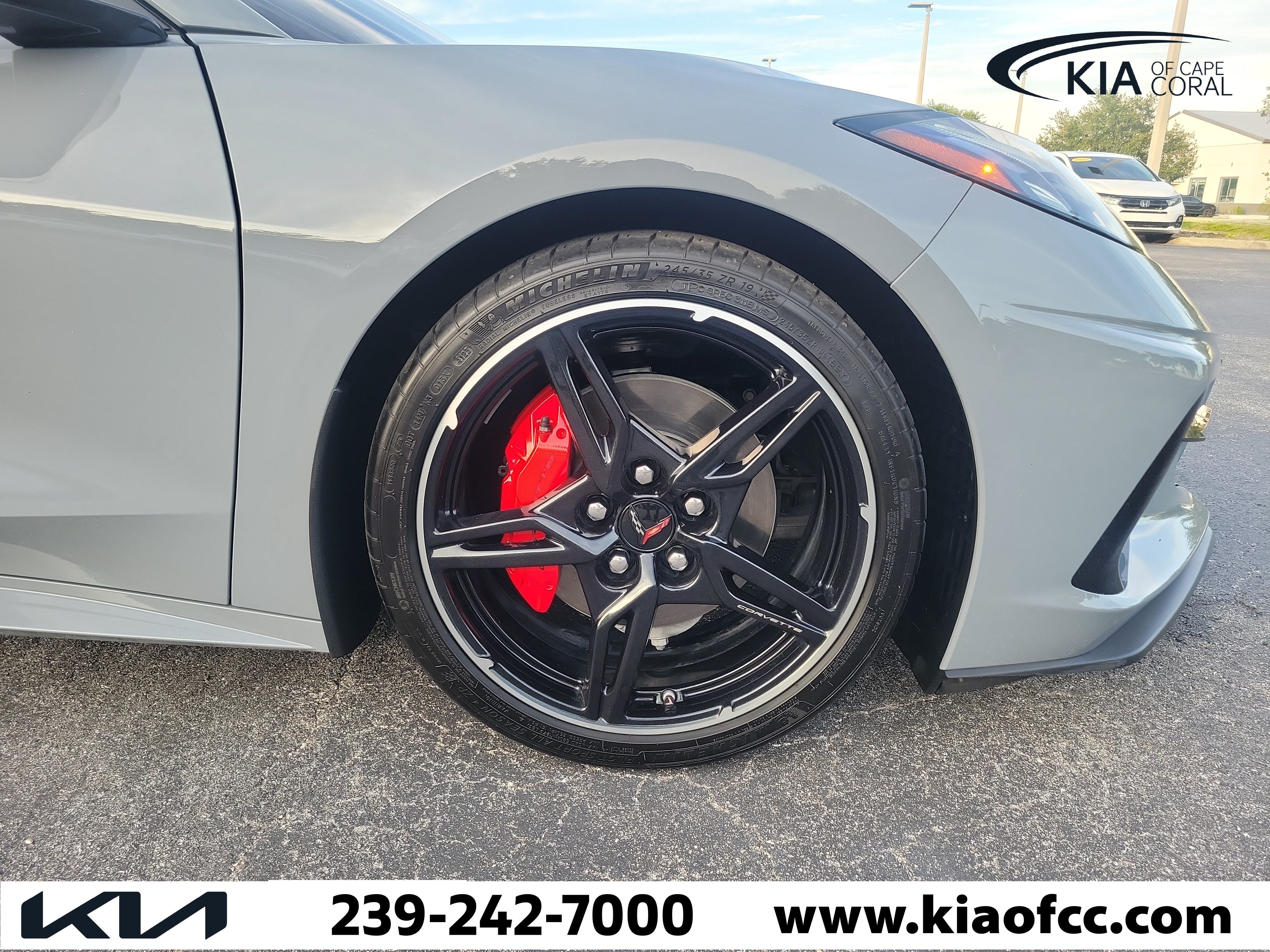 Used 2024 Chevrolet Corvette Stingray Coupe w/ 1LT RWD image 7