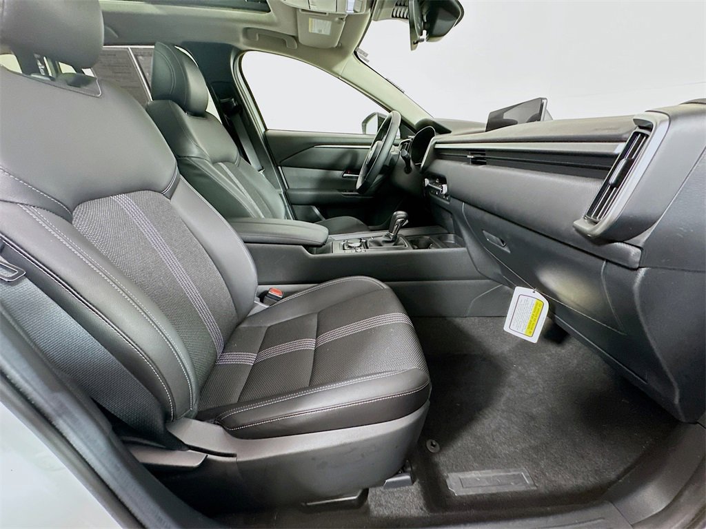 Certified 2025 MAZDA CX-50 AWD 2.5 S w/ Premium Package image 23