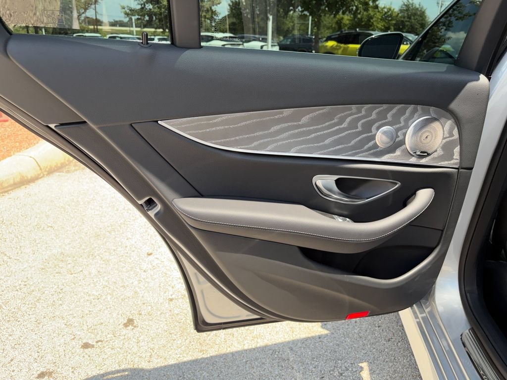 Used 2022 Mercedes-Benz E 350 Sedan image 28