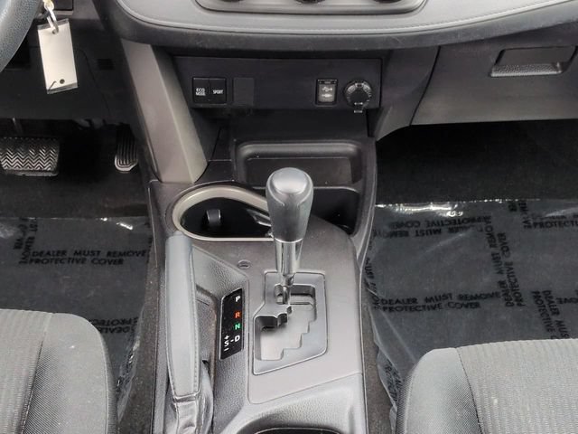Used 2017 Toyota RAV4 LE w/ Carpet Mat Package AWD/4WD image 19