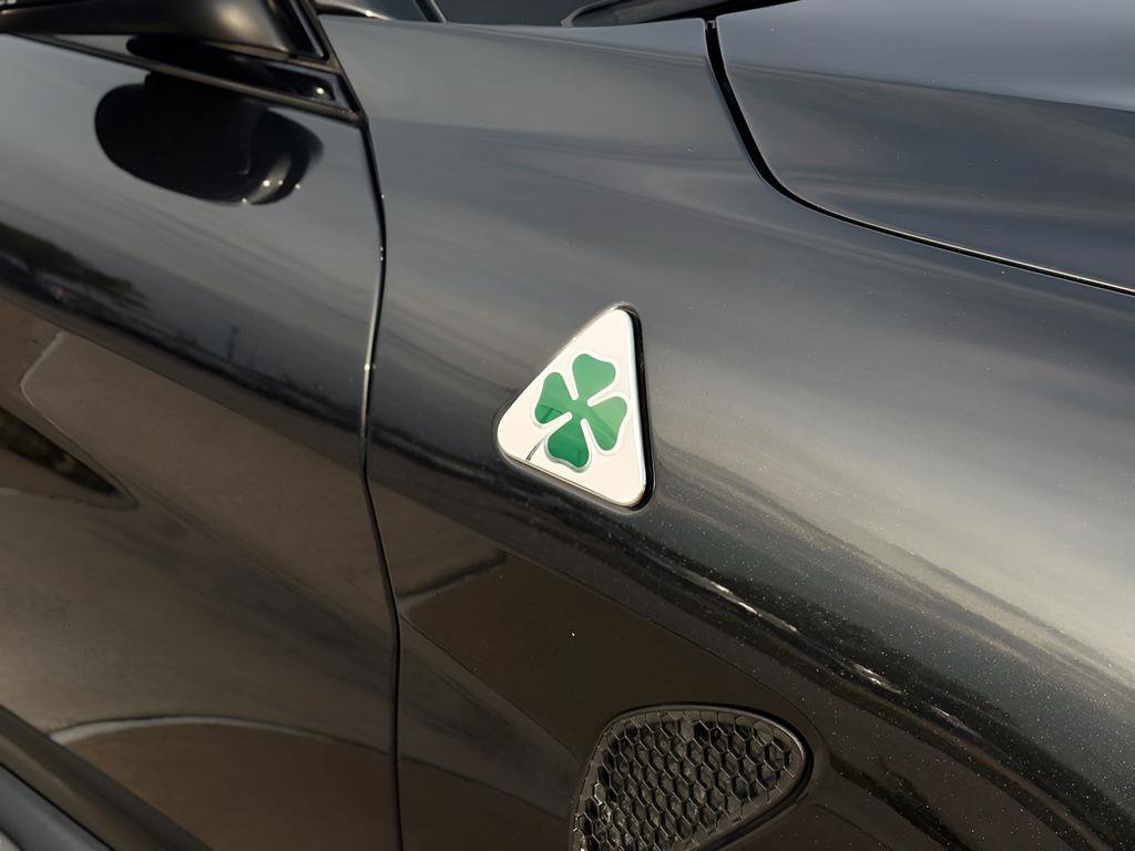 Used 2023 Alfa Romeo Giulia Quadrifoglio w/ Active Assist Plus Package image 9