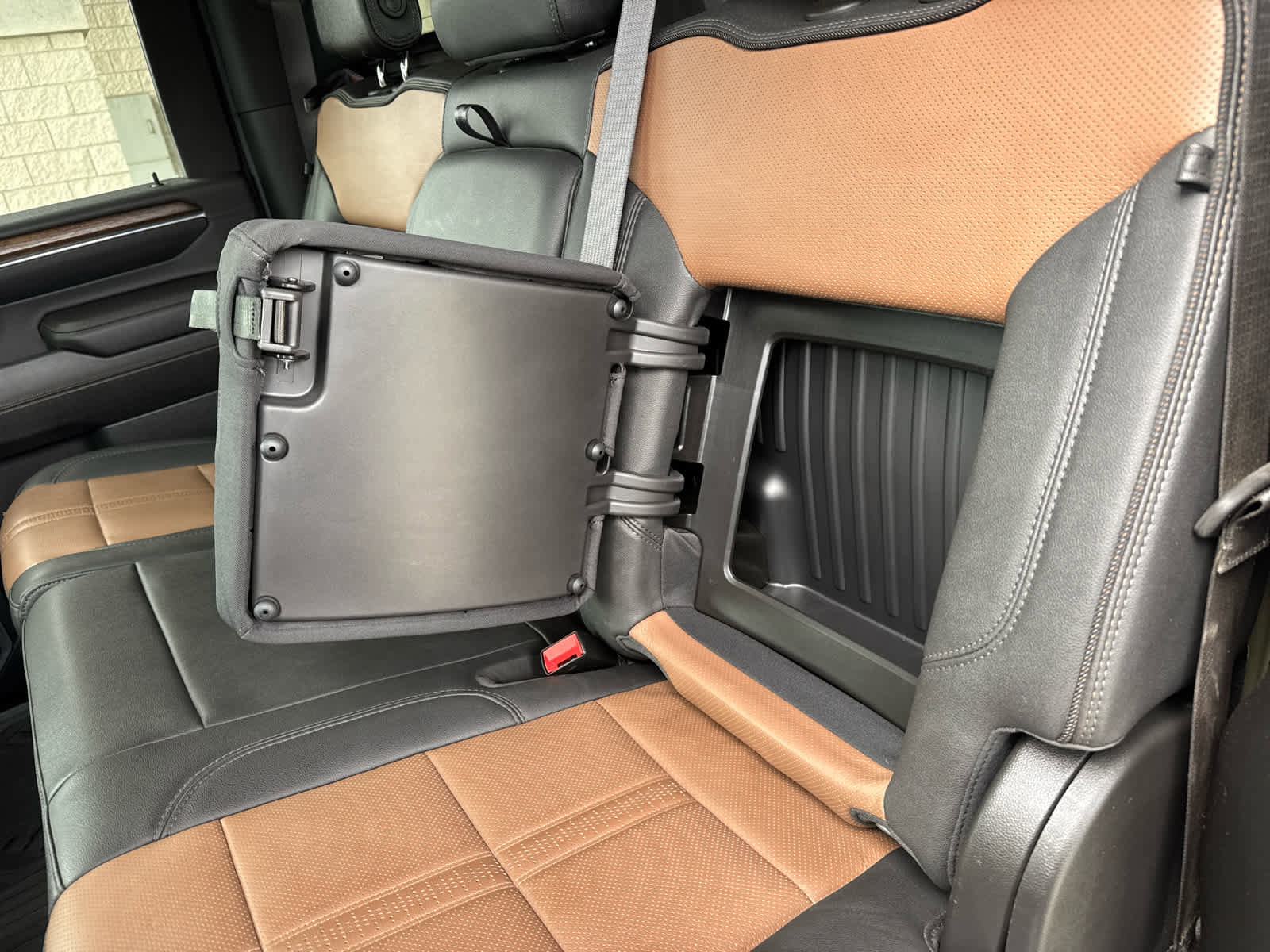 Used 2024 Chevrolet Silverado 3500 High Country w/ Technology Package image 25