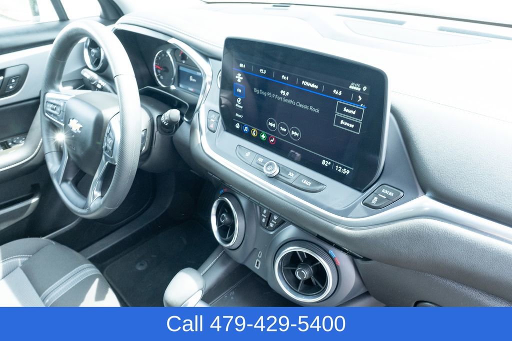 Used 2025 Chevrolet Blazer LT image 42