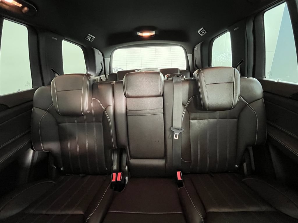 Used 2018 Mercedes-Benz GLS 450 4MATIC image 19