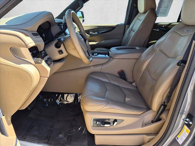 Used 2018 Cadillac Escalade ESV Platinum AWD/4WD image 18