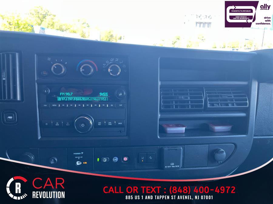 Used 2024 Chevrolet Express 3500 LT w/ LT Preferred Equipment Group RWD image 18