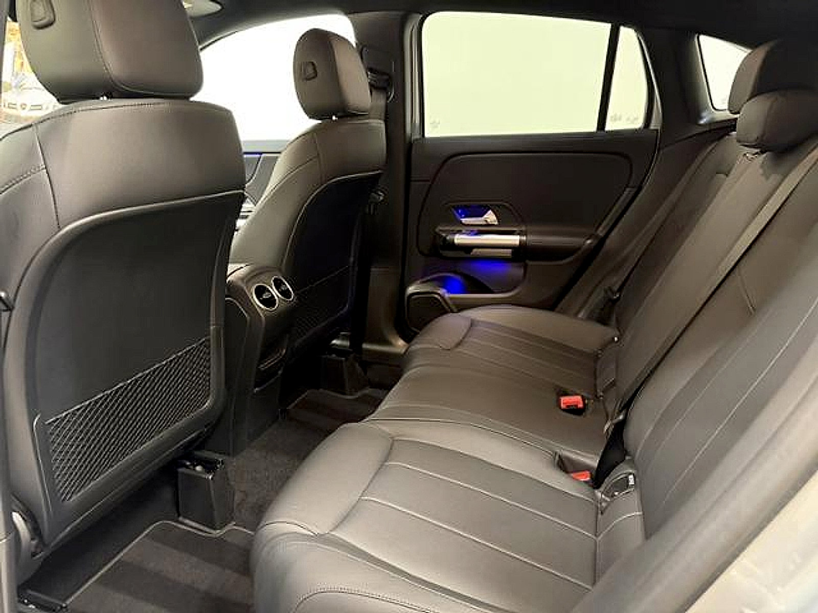 Used 2025 Mercedes-Benz GLA 250 image 4