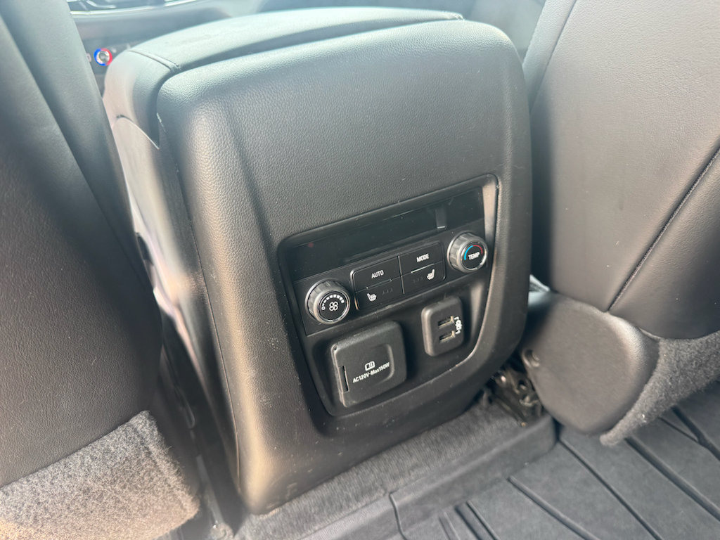 Used 2022 Buick Enclave Avenir w/ Avenir Technology Package FWD image 20
