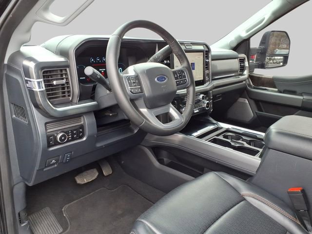 Used 2025 Ford F250 Lariat w/ Black Appearance Package AWD/4WD image 13