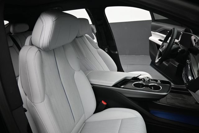 Used 2024 Cadillac Lyriq Sport w/ LPO, Floor Liner Package AWD/4WD image 26