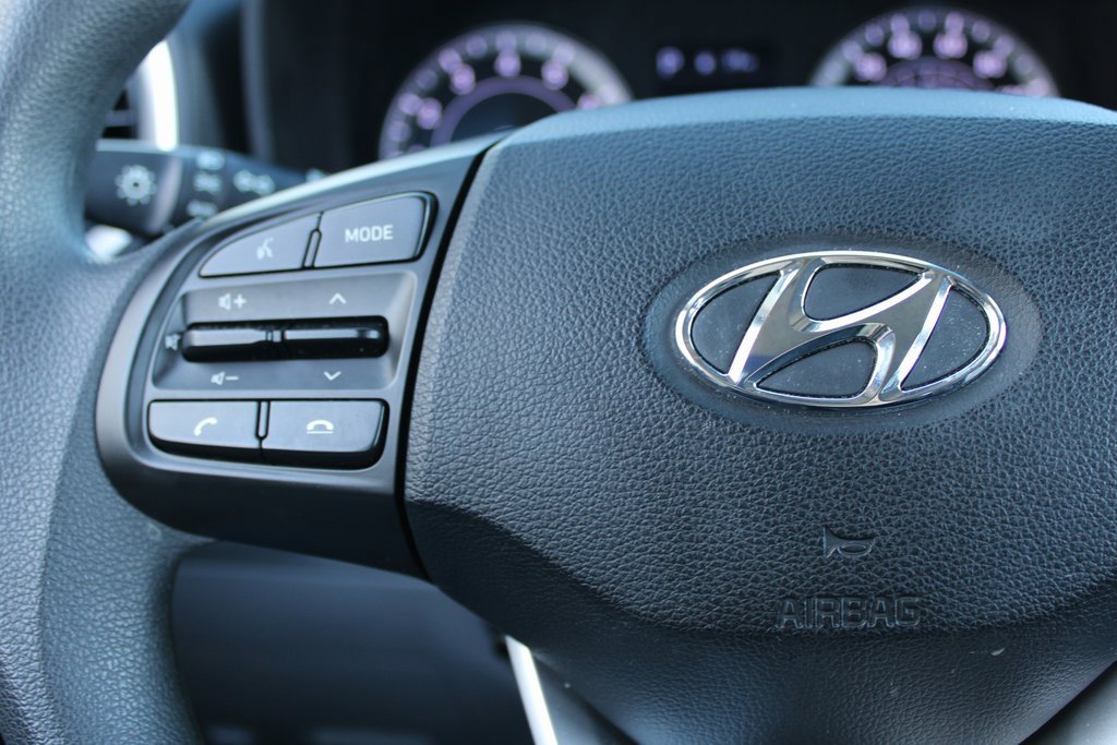 Used 2020 Hyundai Venue SEL image 12