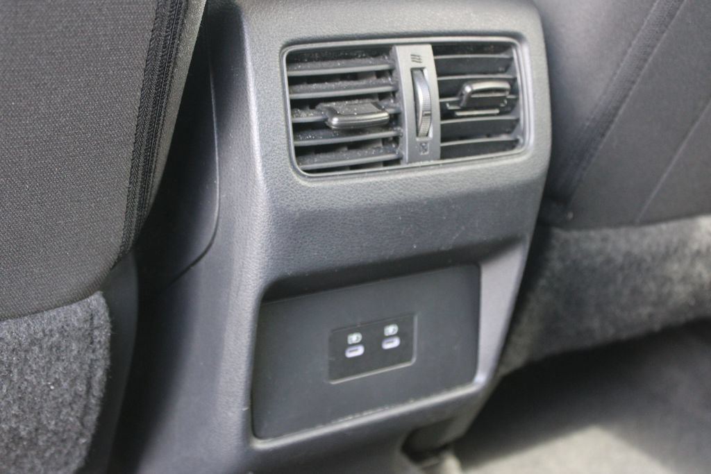Used 2024 Nissan Rogue SV AWD/4WD image 26