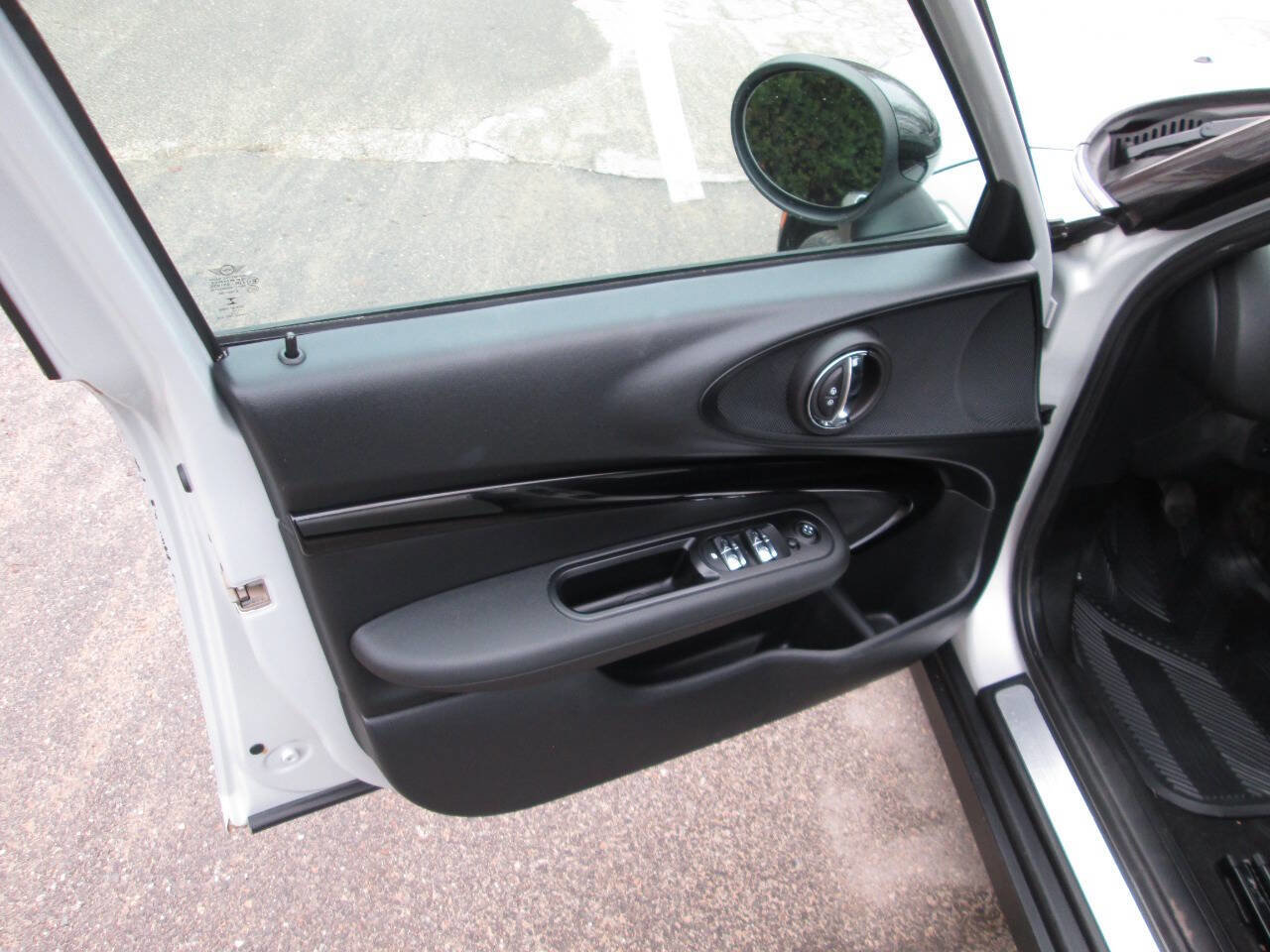 Used 2019 MINI Cooper Clubman ALL4 image 14