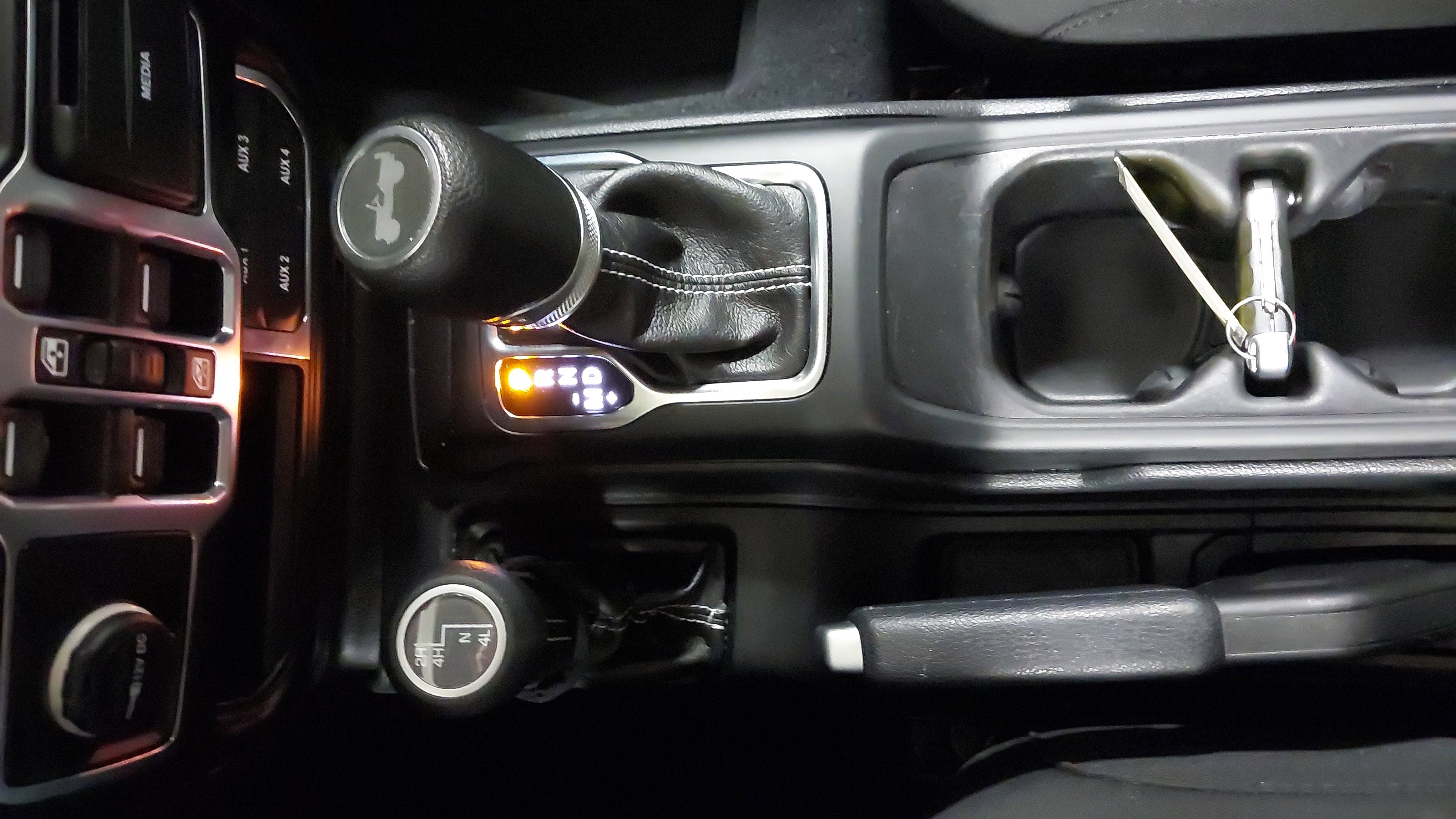 Used 2021 Jeep Wrangler Unlimited Sahara w/ Cold Weather Group image 21