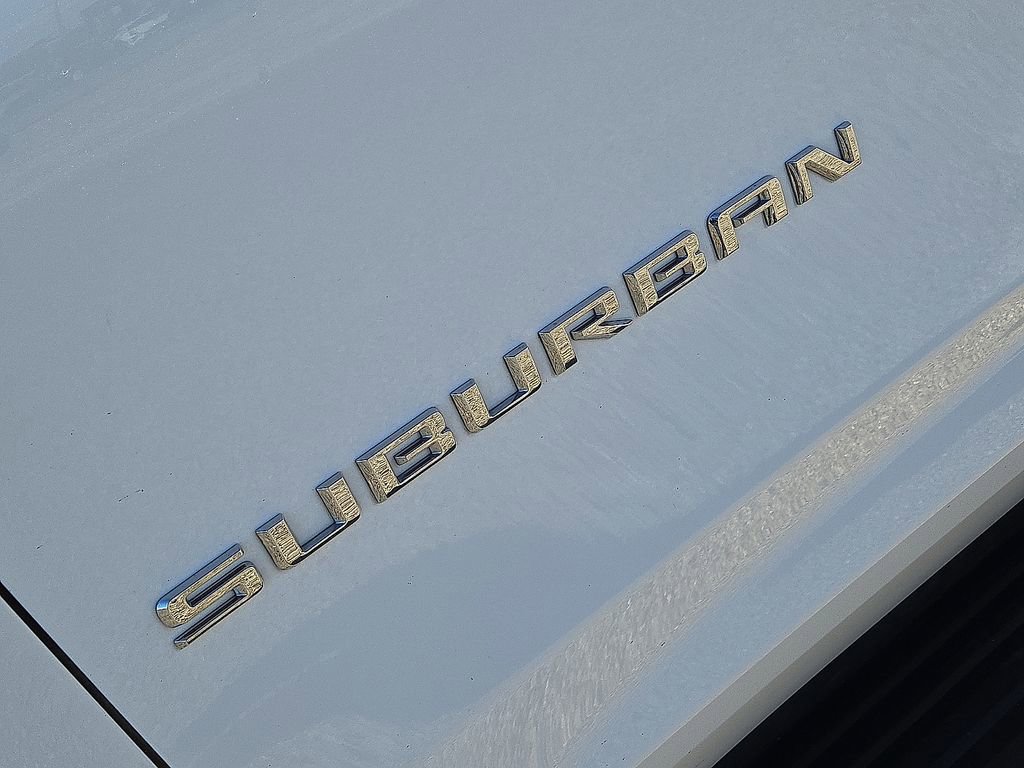 Used 2023 Chevrolet Suburban Premier image 12