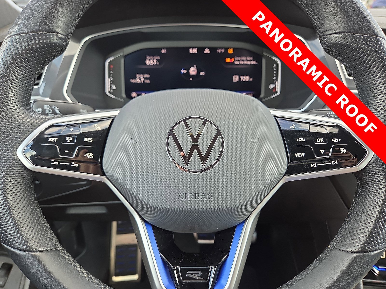 Used 2023 Volkswagen Tiguan SEL R-Line image 24