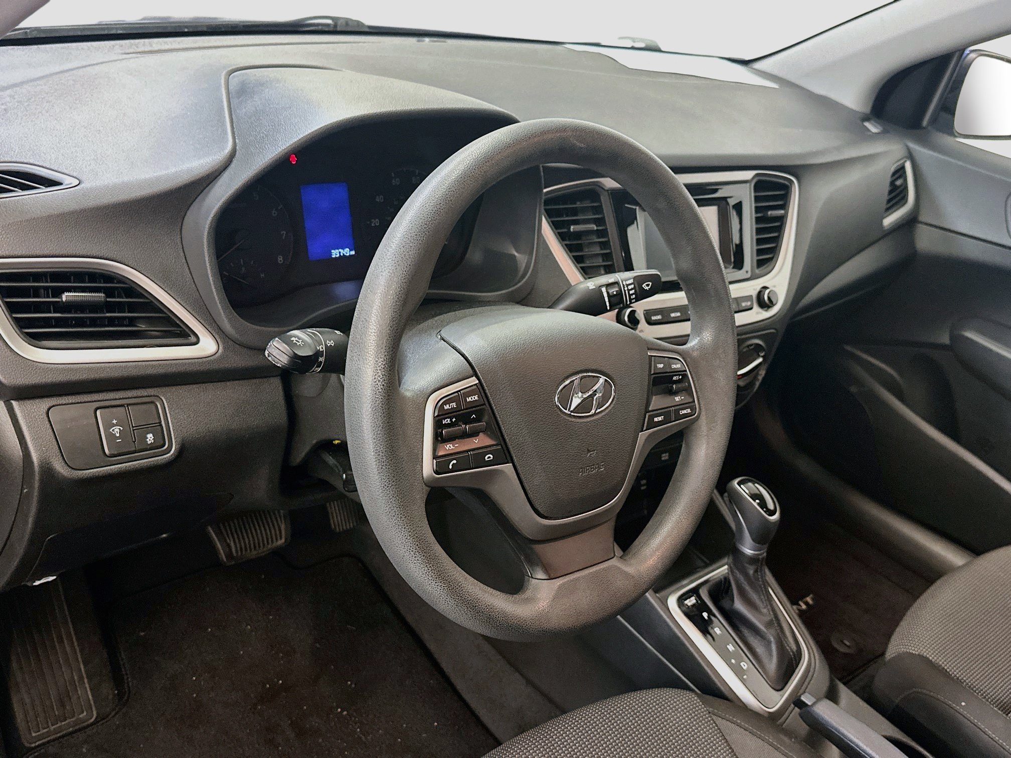 Used 2020 Hyundai Accent SE FWD image 18