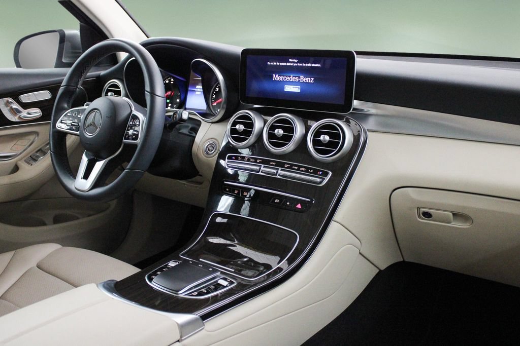 Used 2022 Mercedes-Benz GLC 300 image 21