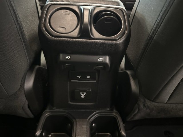 Used 2019 Jeep Wrangler Unlimited Sahara image 17