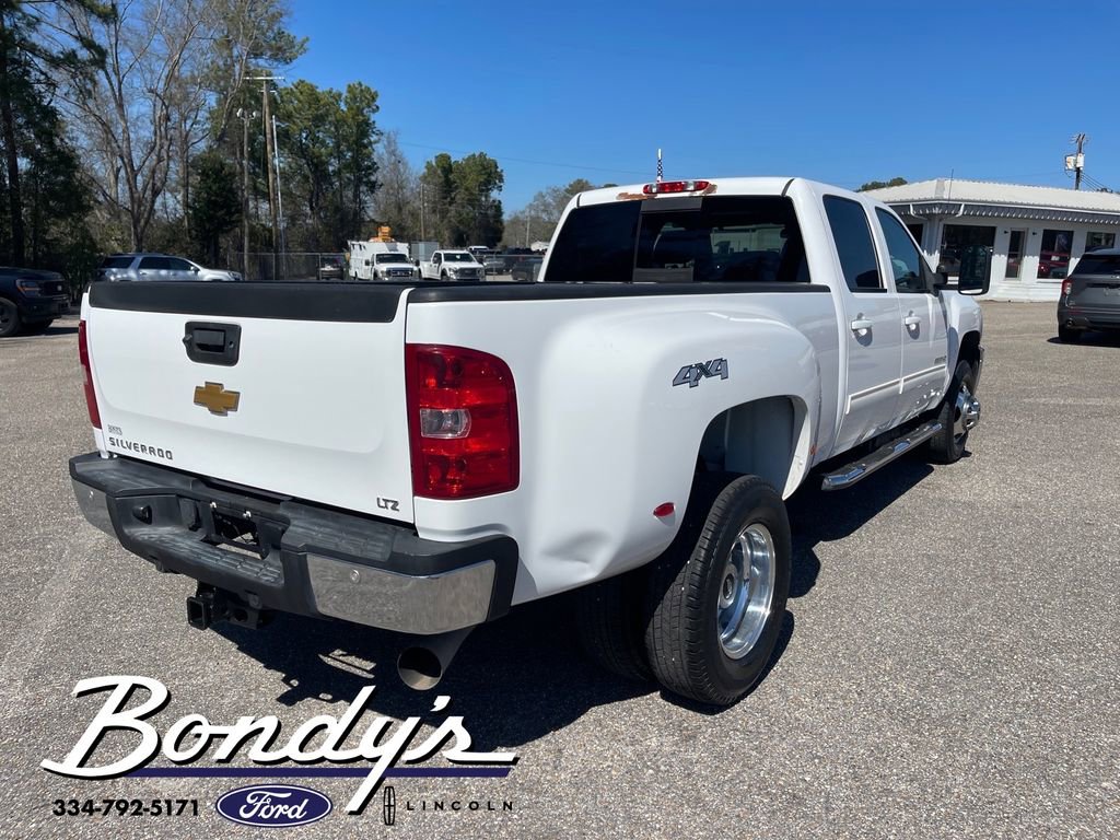 Used 2014 Chevrolet Silverado 3500 LTZ w/ LTZ Plus Package image 15