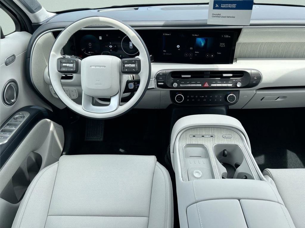 Certified 2026 Hyundai Palisade Calligraphy FWD image 17