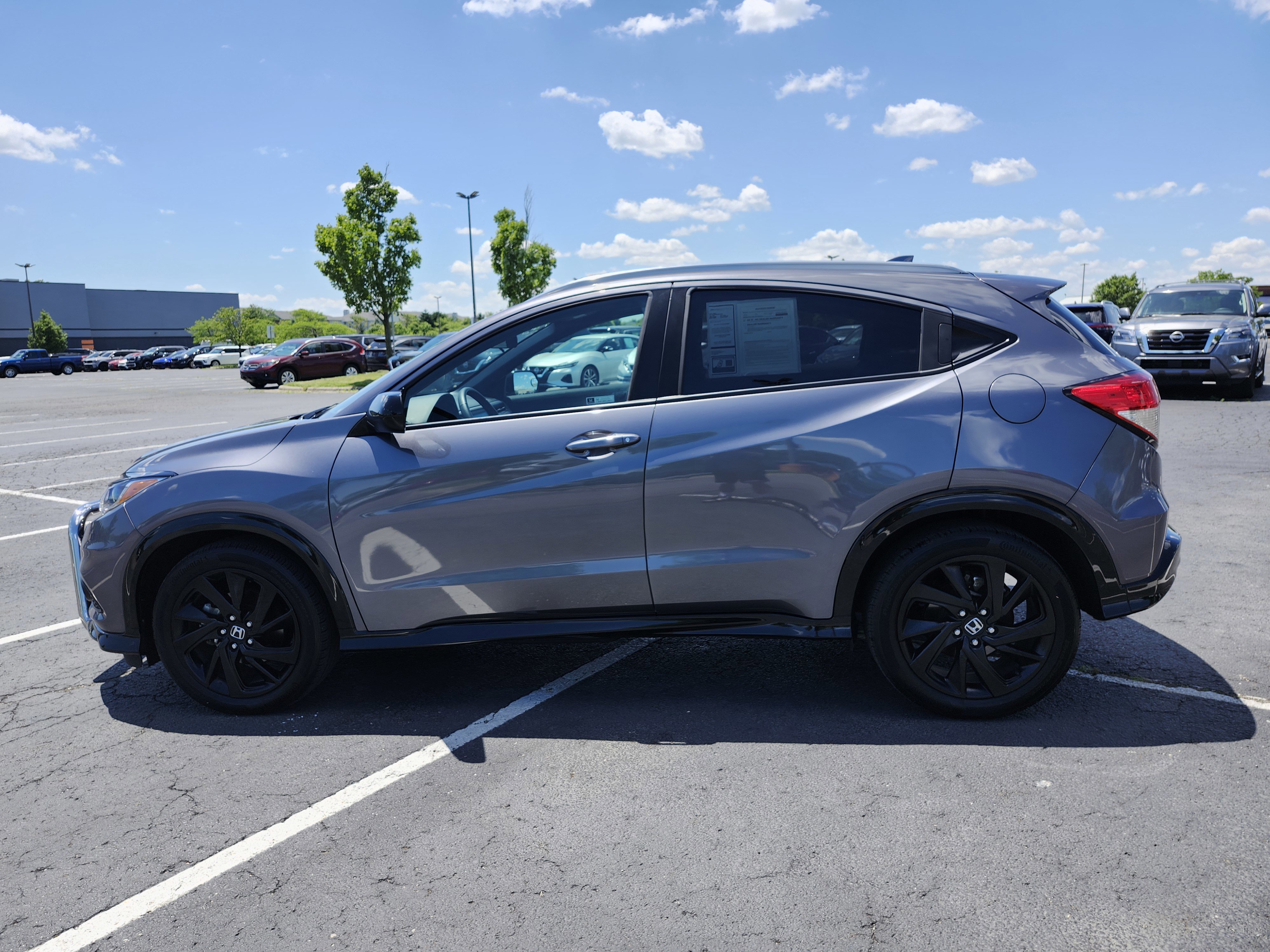 Used 2022 Honda HR-V Sport image 12