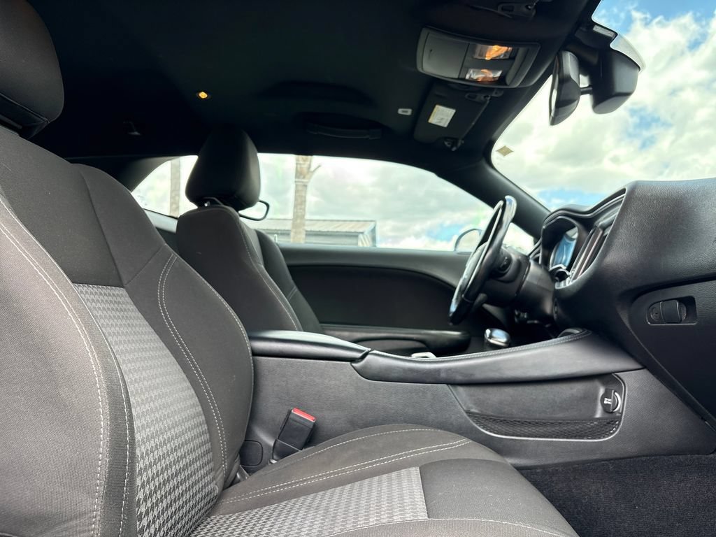 Used 2021 Dodge Challenger SXT RWD image 28