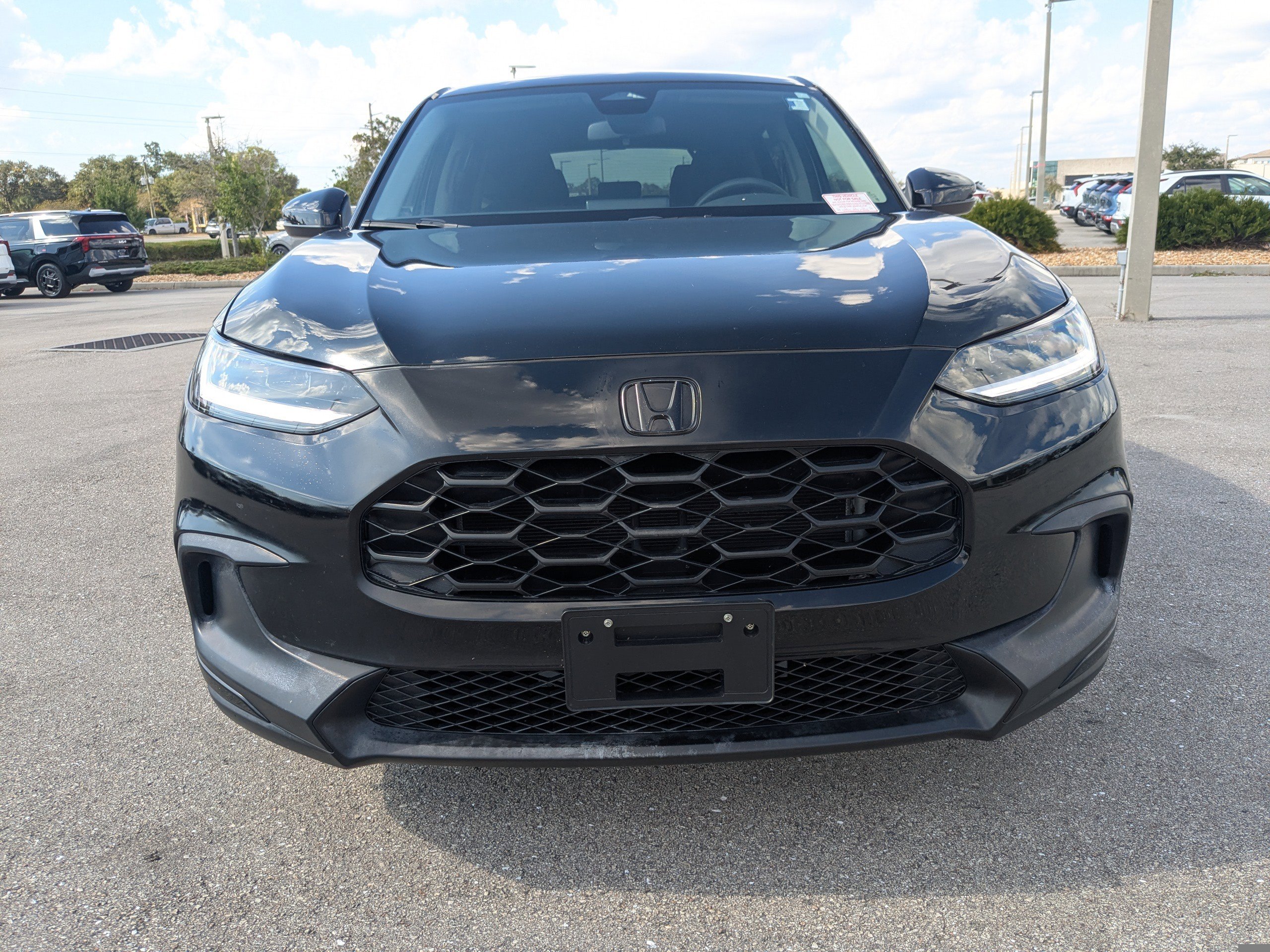 Used 2023 Honda HR-V LX image 3